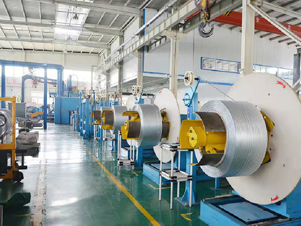 鋁管生(shēng)産現(xiàn)場(chǎng)